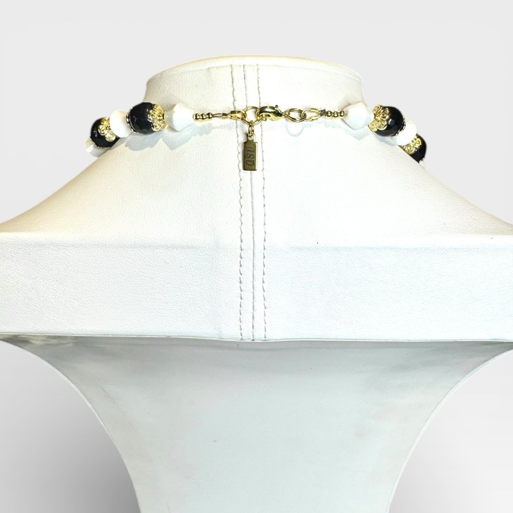 ARTISAN Murano Glass Millefiori, Blue Tiger’s Eye & Vintage Milkglass Necklace - Picture 15 of 16